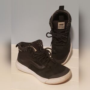 Vans UltraRange Hi Sneakers - Women Size 9